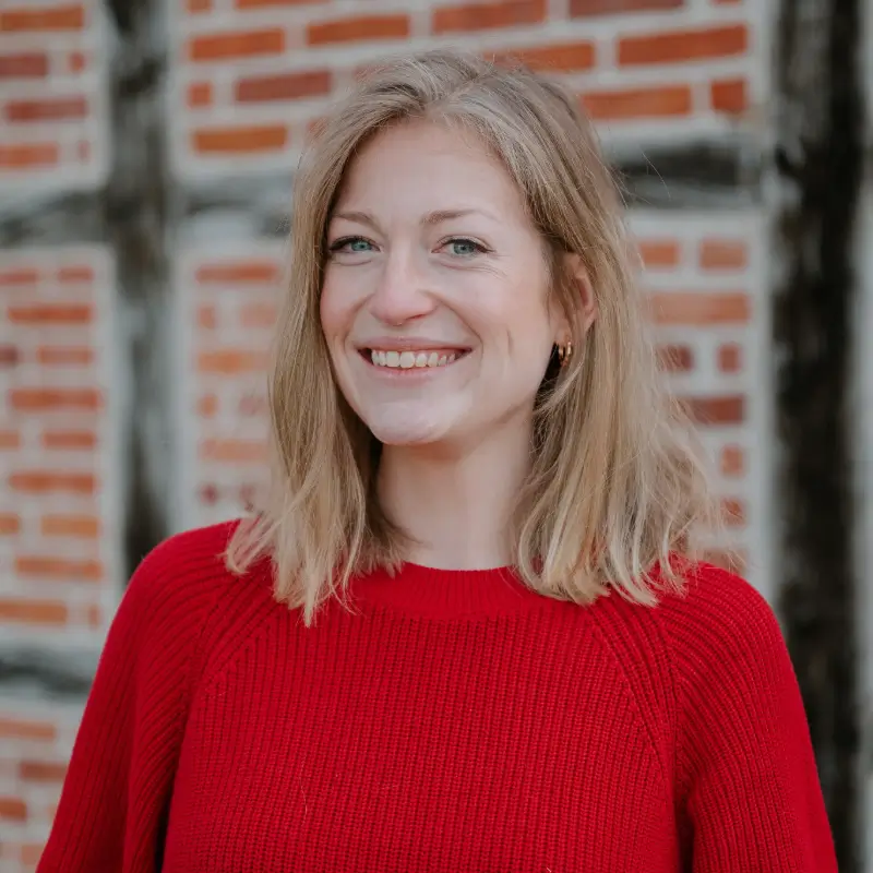 anne-loewenstein-immobilien-team-#5-romina1